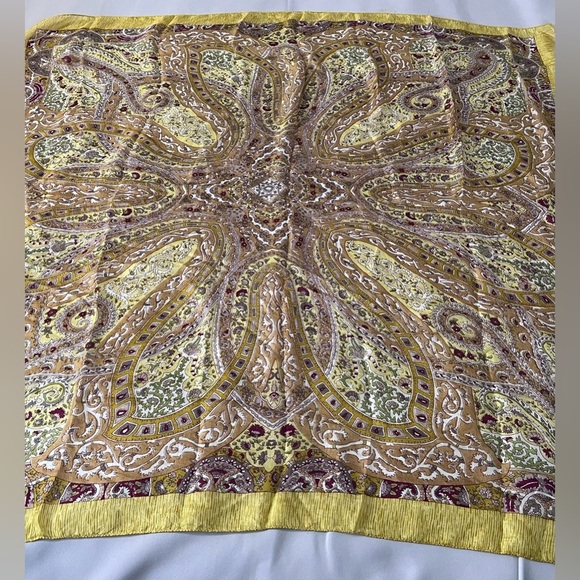 Used Art Silk Print  Scarf Casual Woman Yellow - Picture 2 of 12